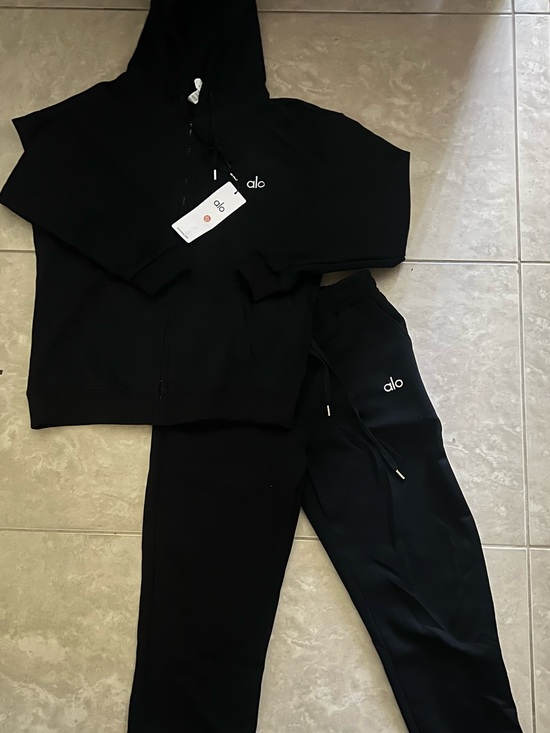 ALO Yoga Other - ALO Yoga Black